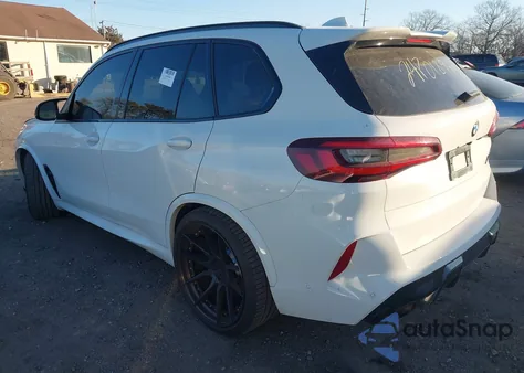 2021 BMW X5 M z USA, uszkodzony, nr VIN 5YMJU0C06M9F62470